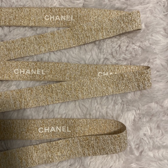 SALE❗️Authentic CHANEL Ribbon 🎀 - Picture 3 of 4